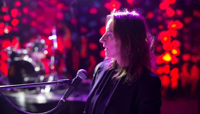 Estela Magnone: Canciones de amor para corazones desvelados