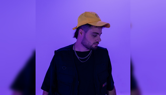 Lucas Cary – Cuando estabas cerca